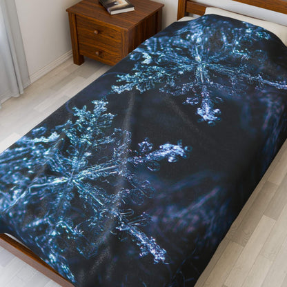 "Snowflakes of Glass" Plush Blanket - Winsome Realms