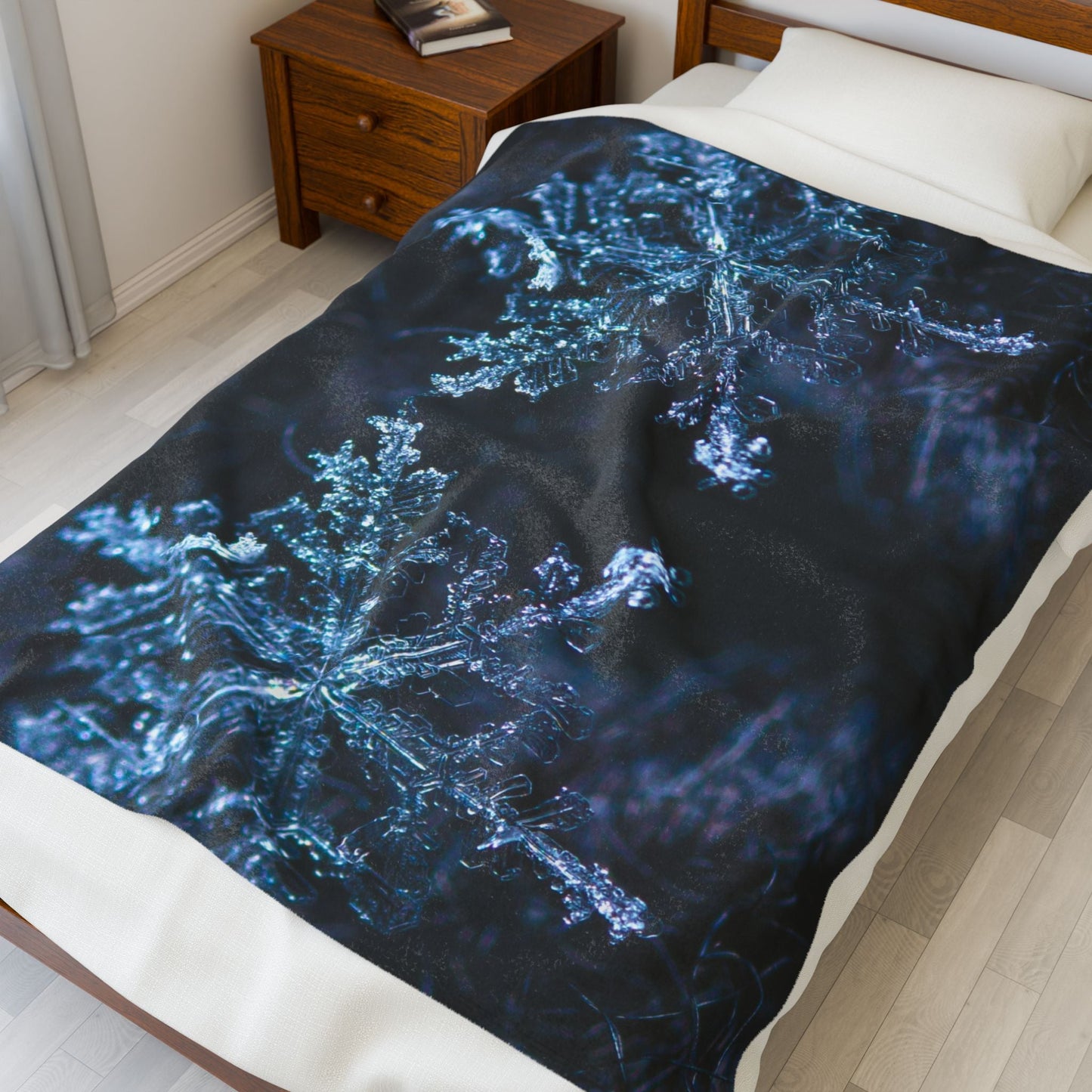 "Snowflakes of Glass" Plush Blanket - Winsome Realms